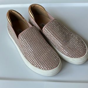 Steve Madden “Vlair” slip on sparkle shoe. Size 6